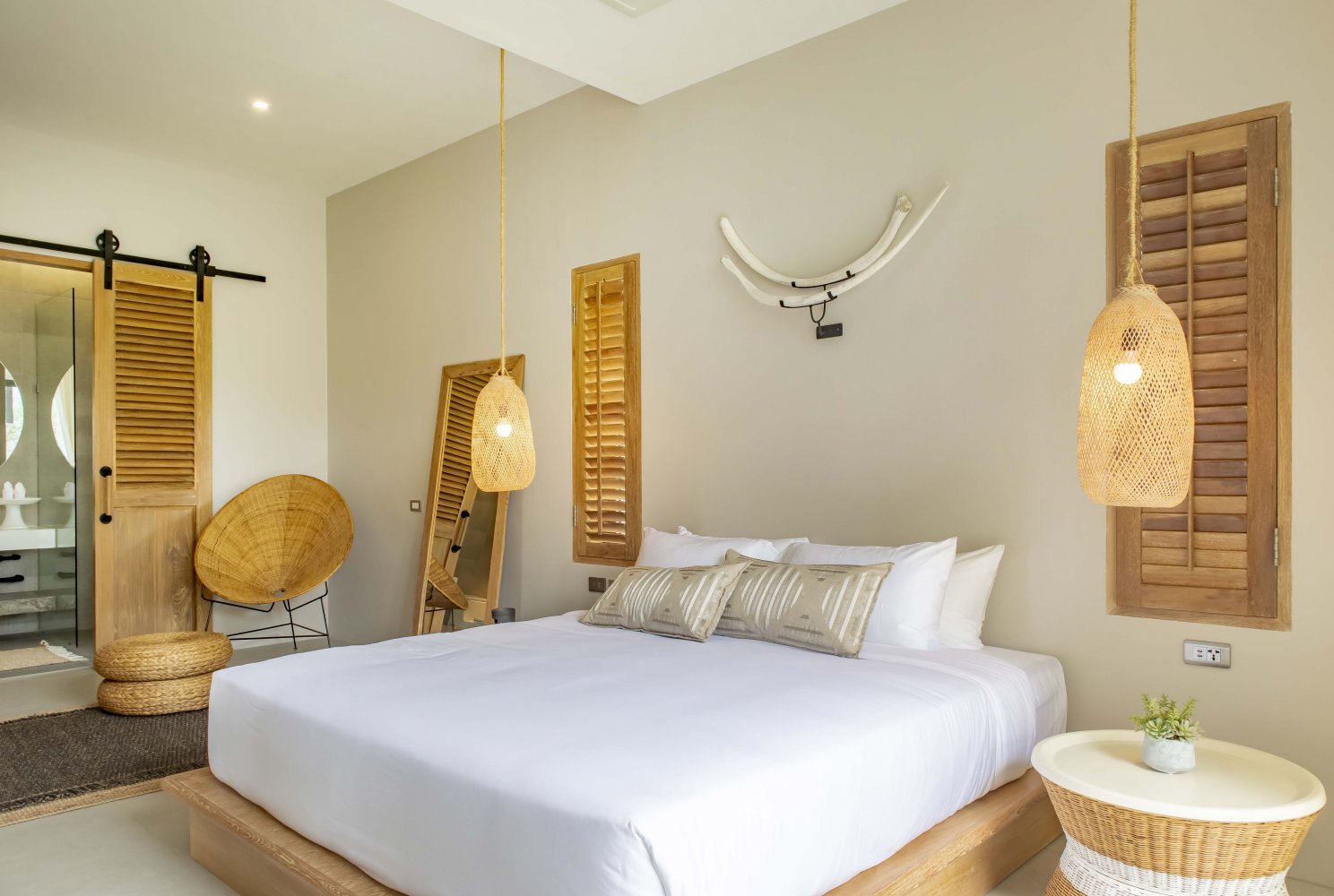 Property image - full photo 12