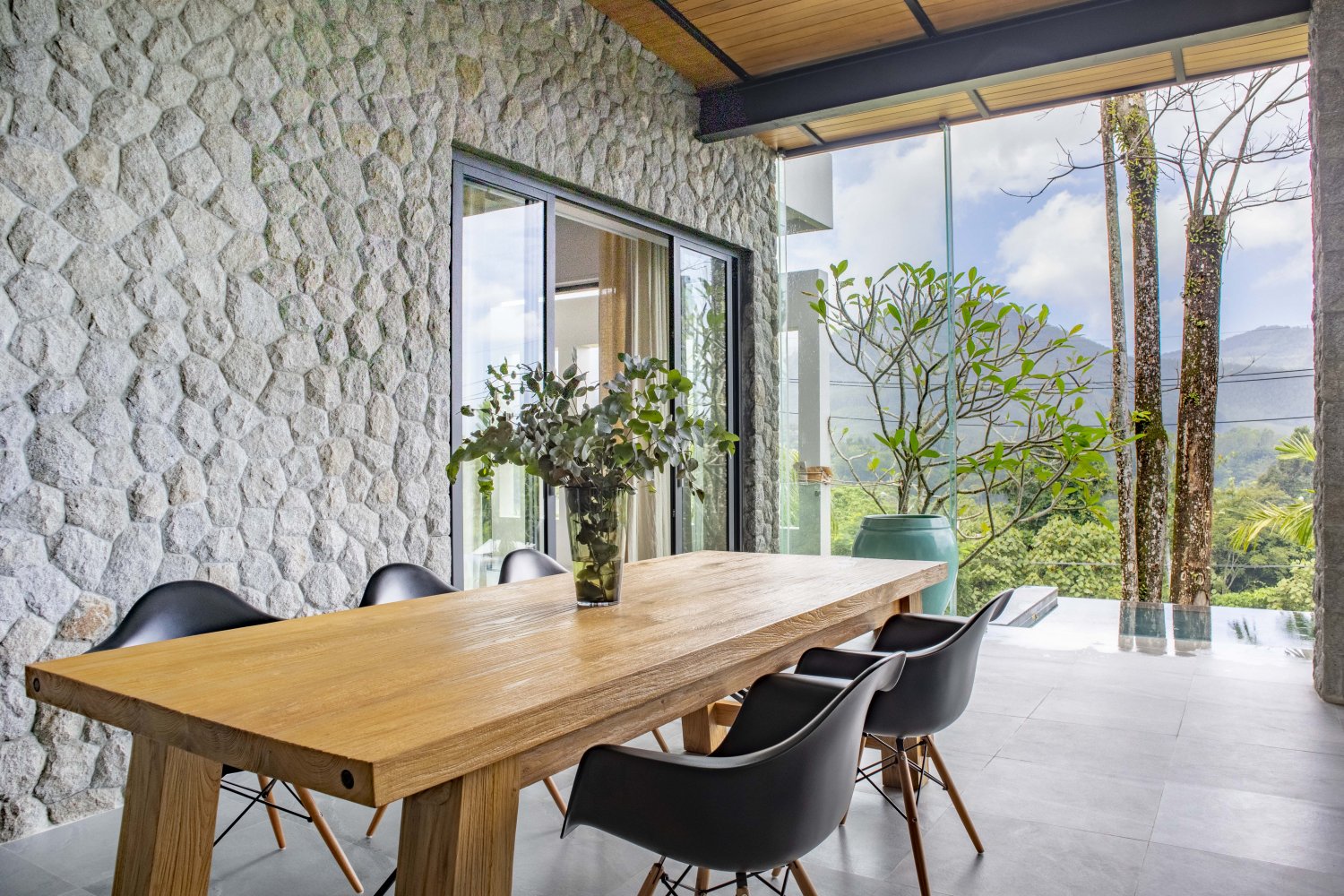 Property image - full photo 14