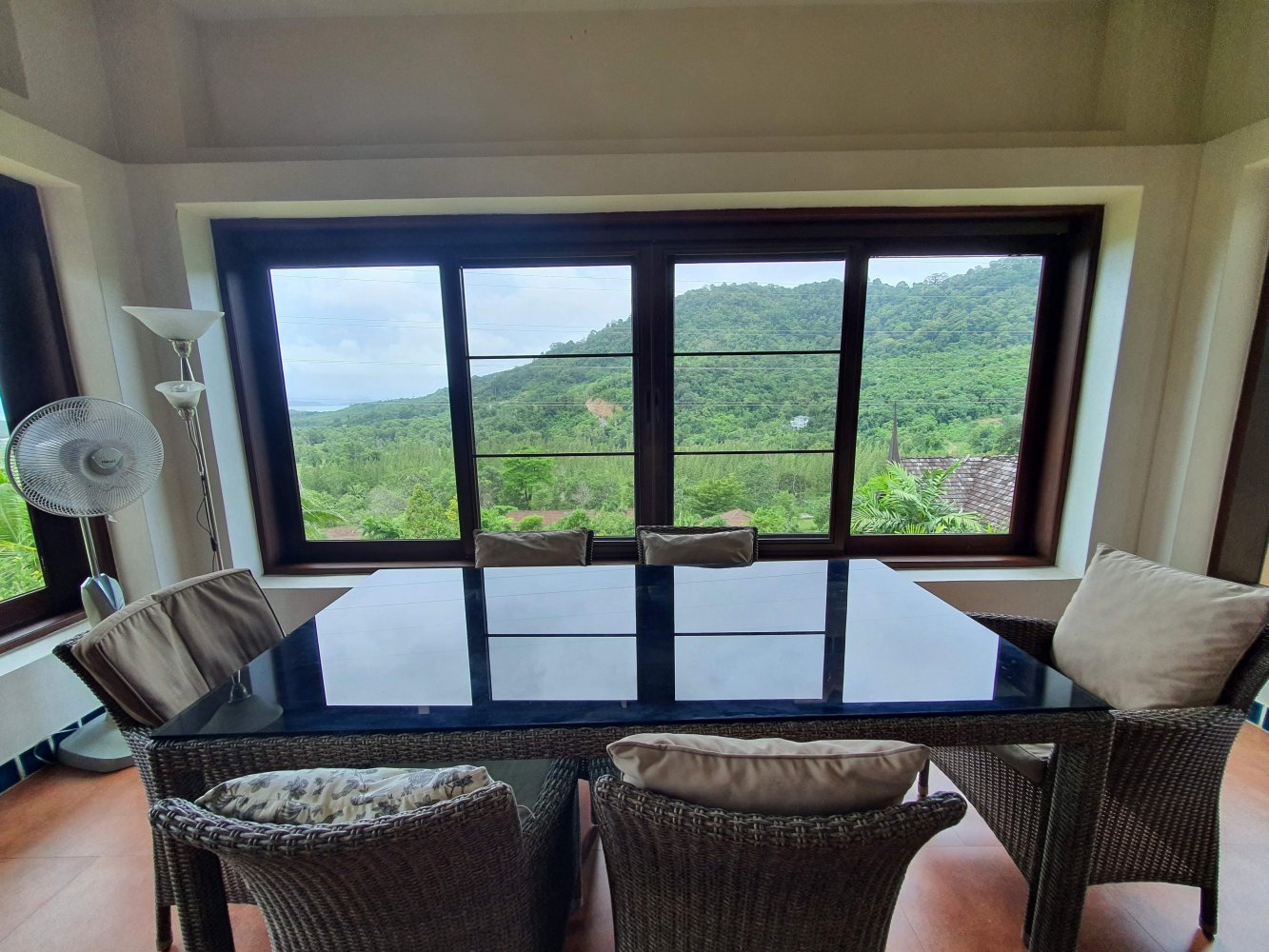 Property image - full photo 17