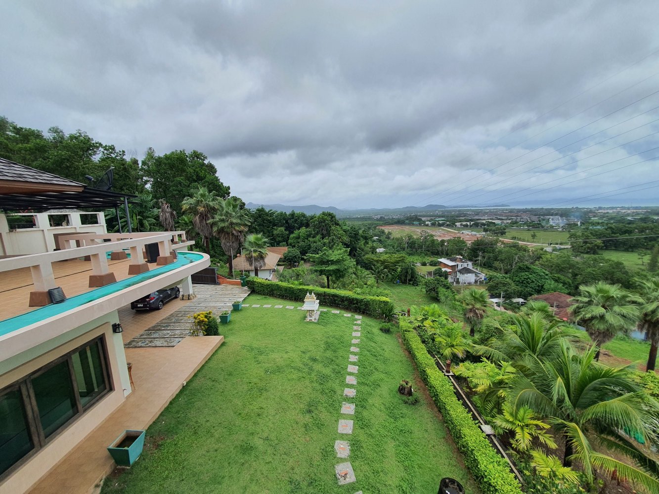Property image - full photo 6