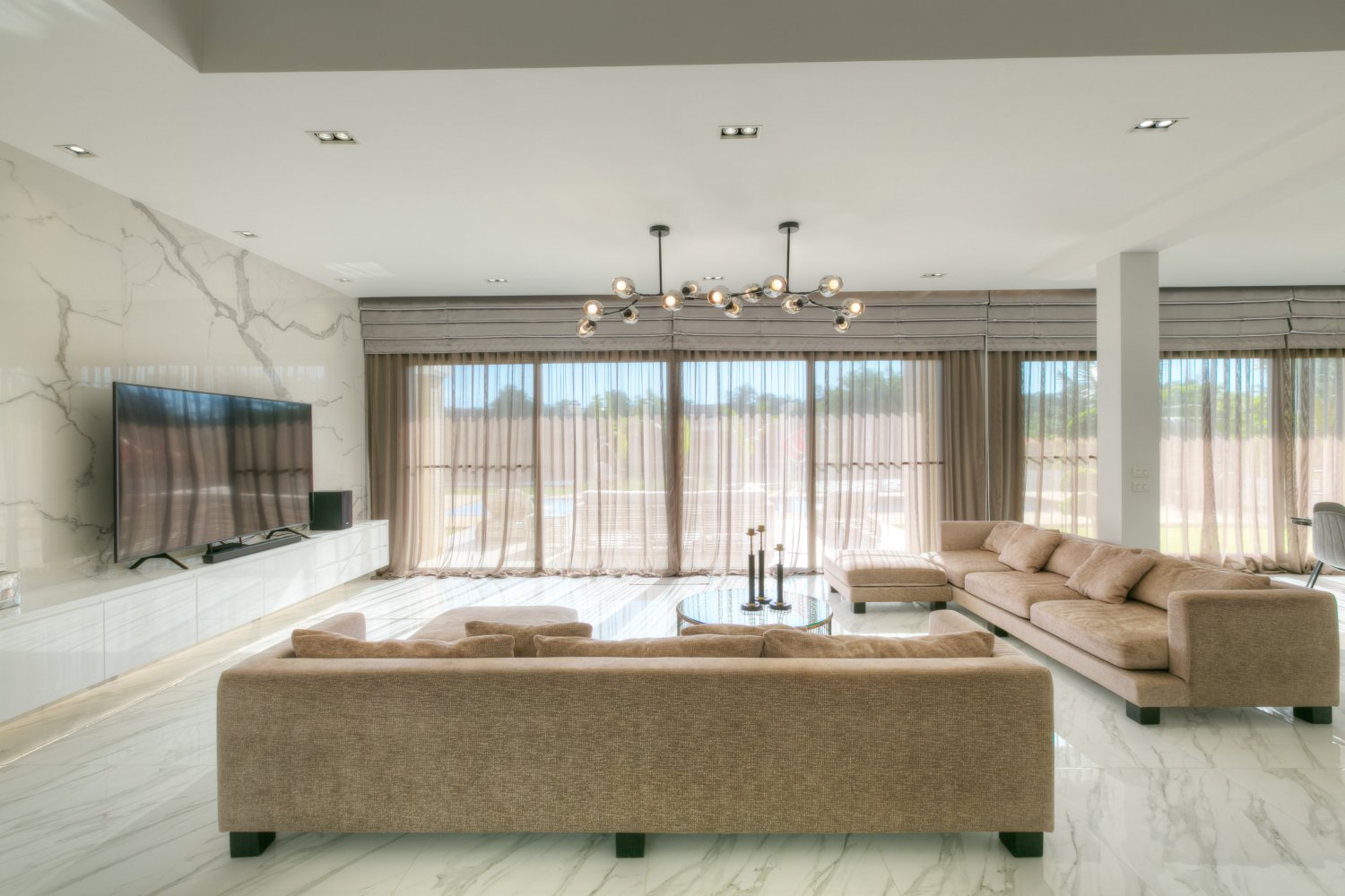 Property image - full photo 38