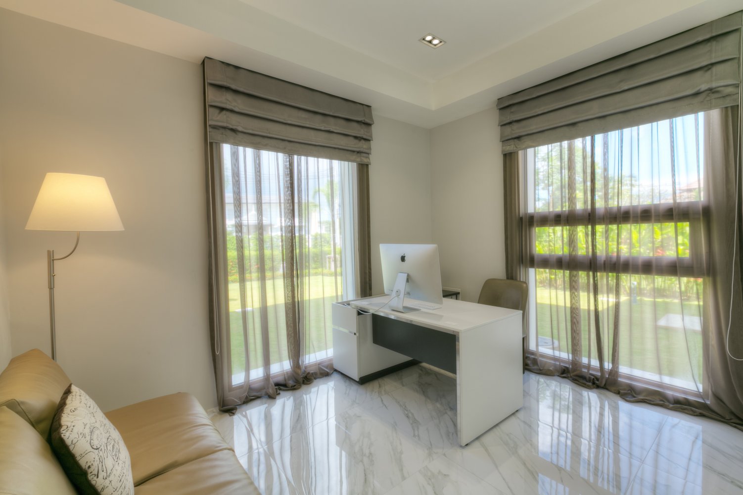Property image - full photo 12