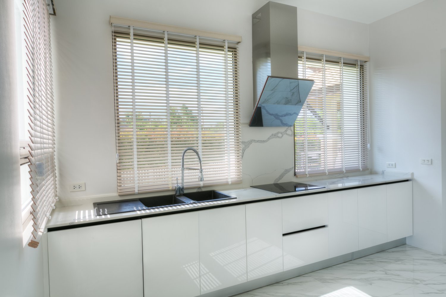 Property image - full photo 13