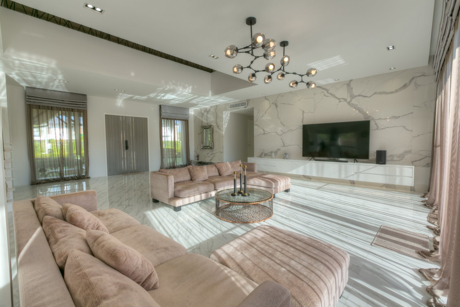 Property image - full photo 29