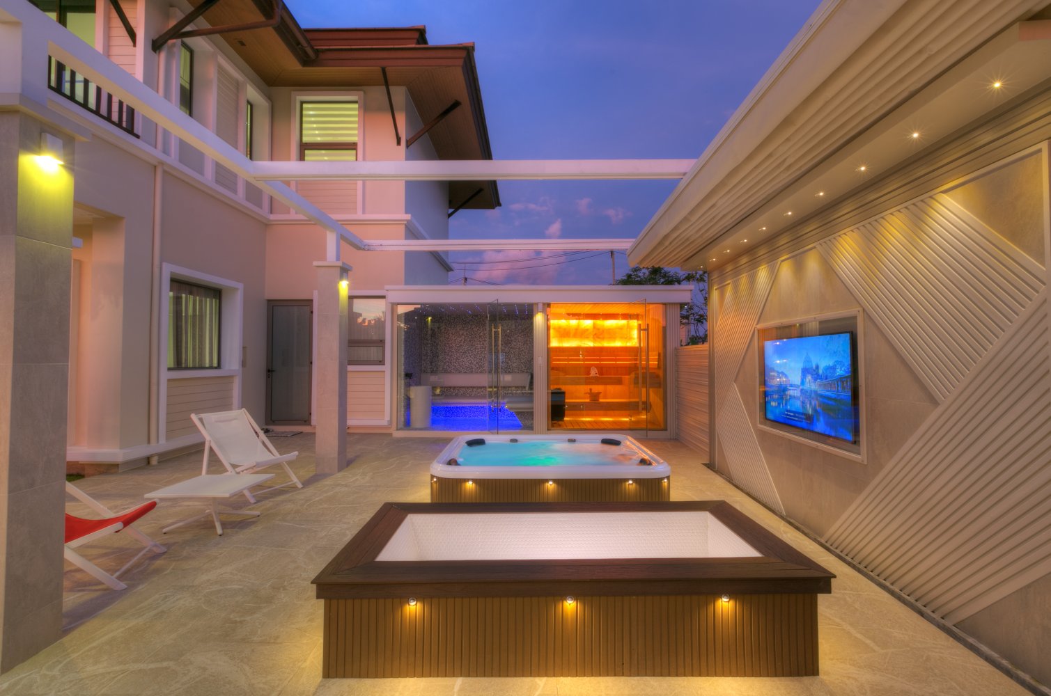 Property image - full photo 2