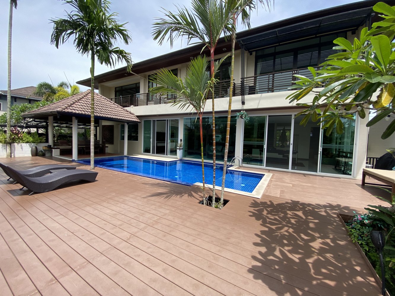 Property image - full photo 3