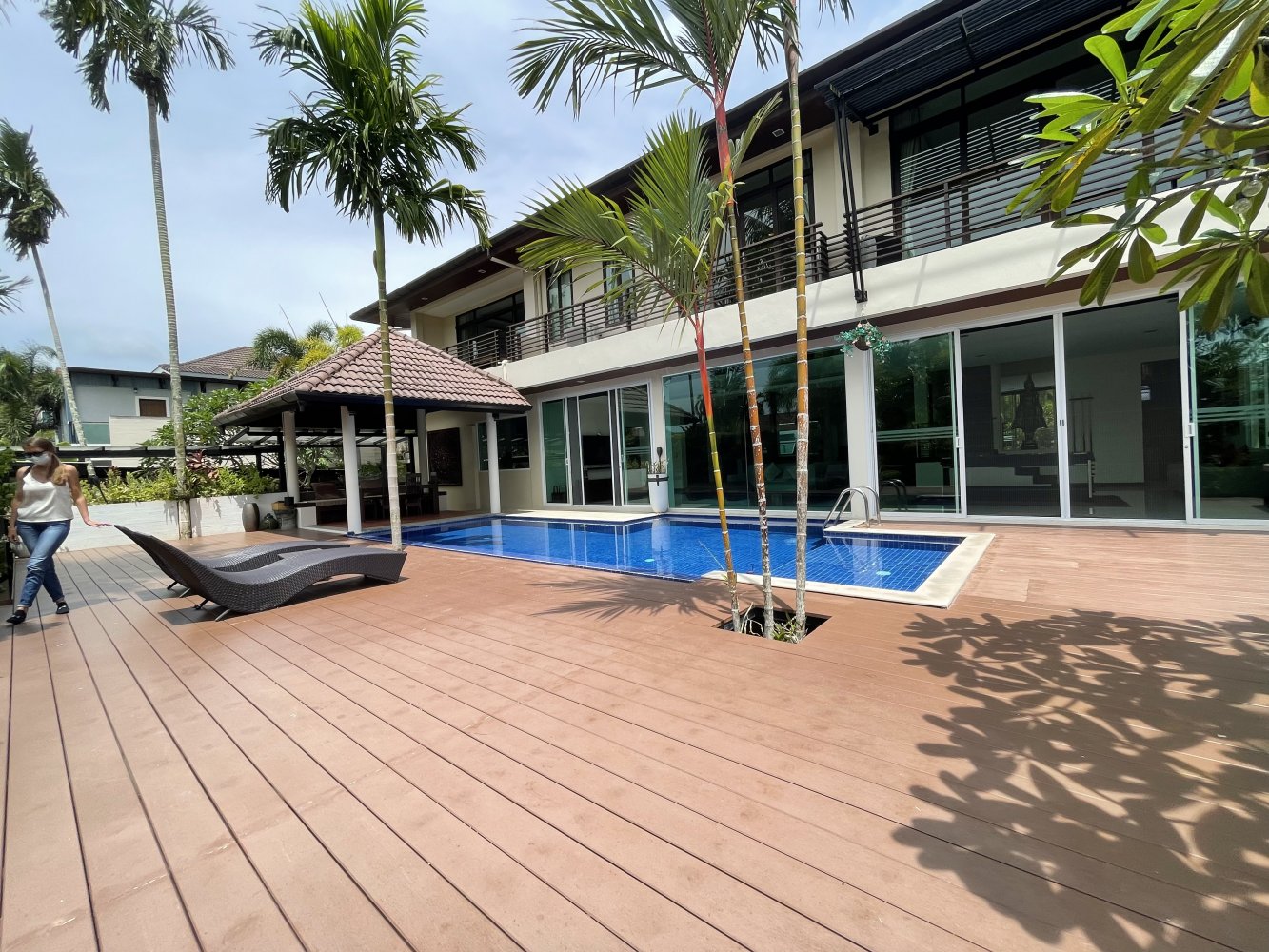 Property image - full photo 8