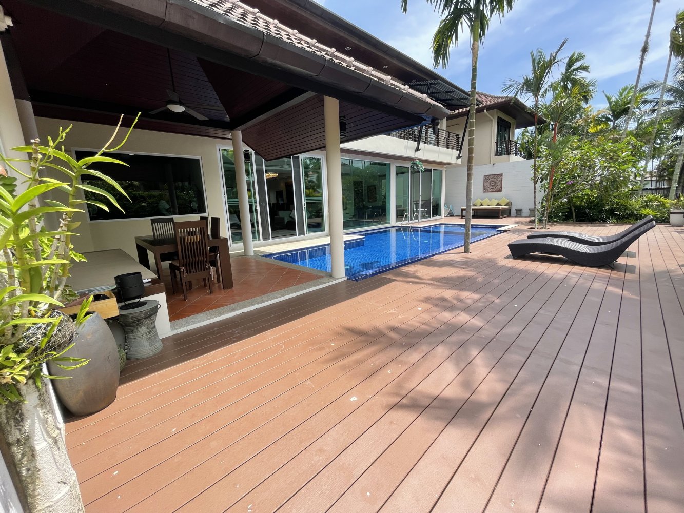 Property image - full photo 11