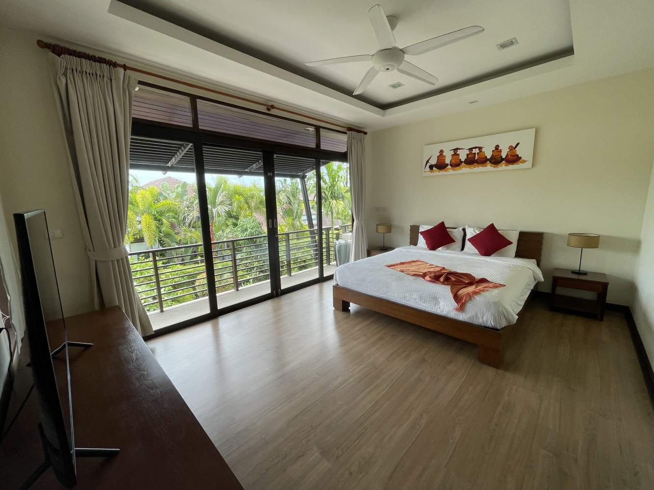 Property image - full photo 32