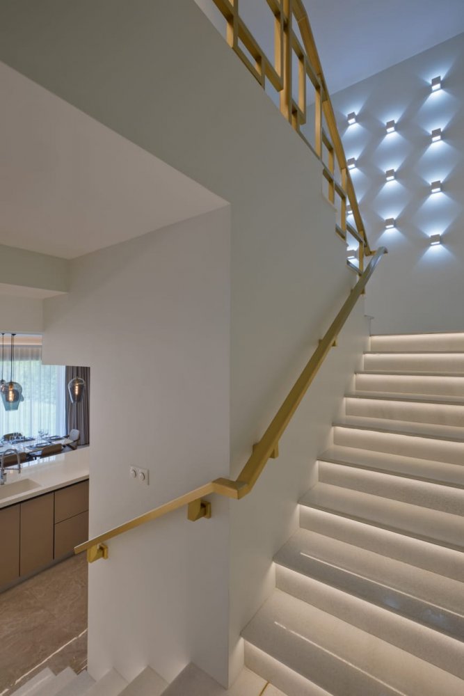 Property image - full photo 37