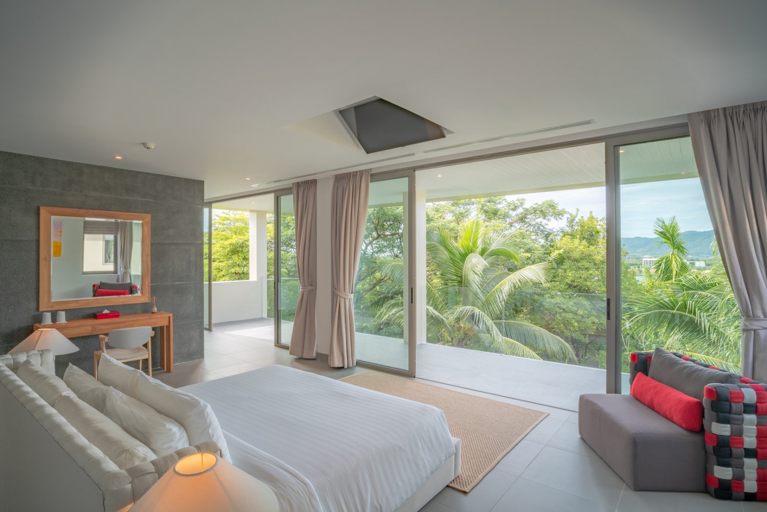 Property image - full photo 9