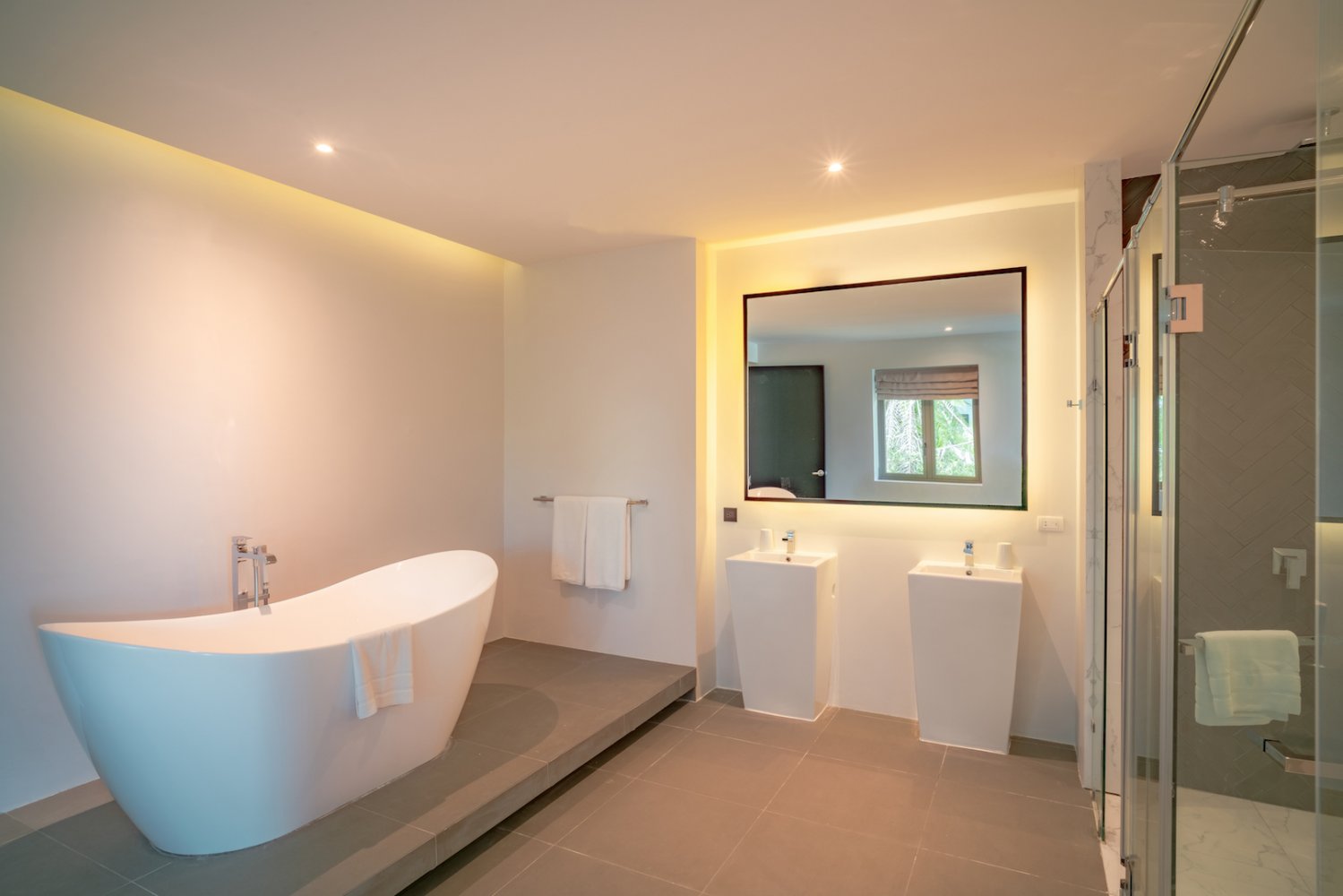 Property image - full photo 40