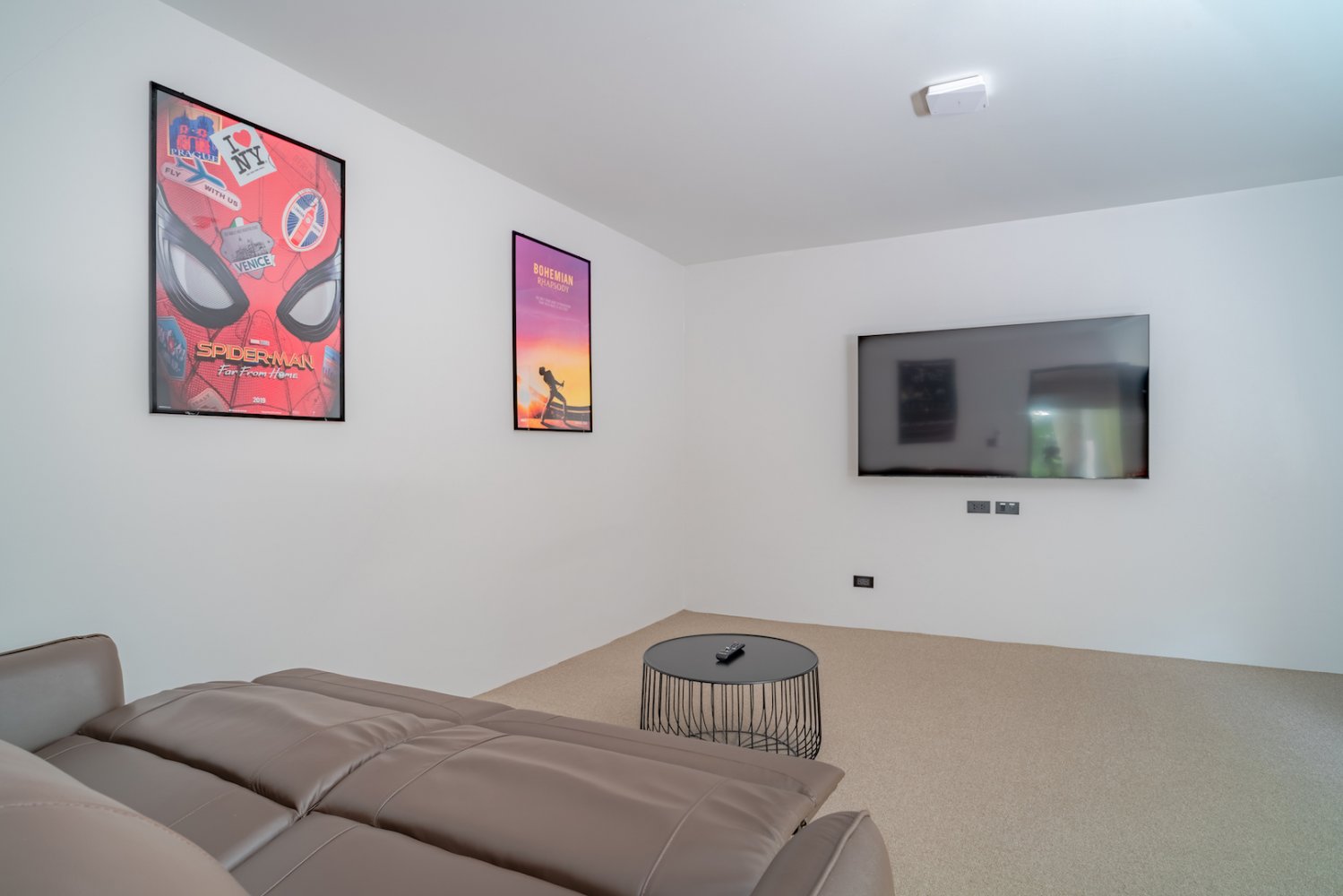 Property image - full photo 31