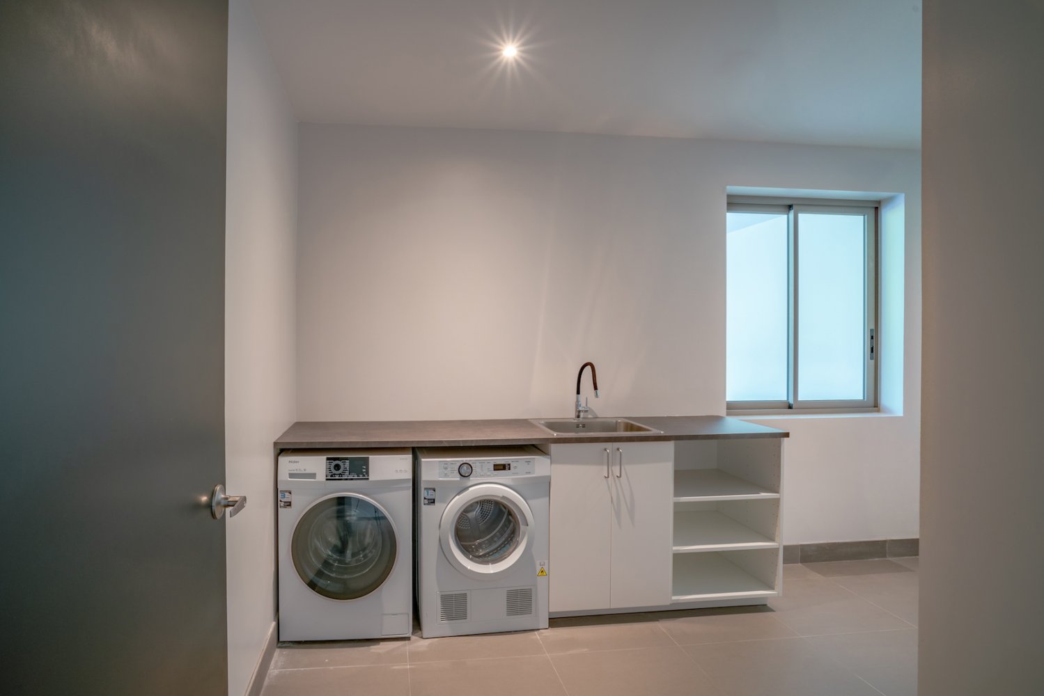 Property image - full photo 34