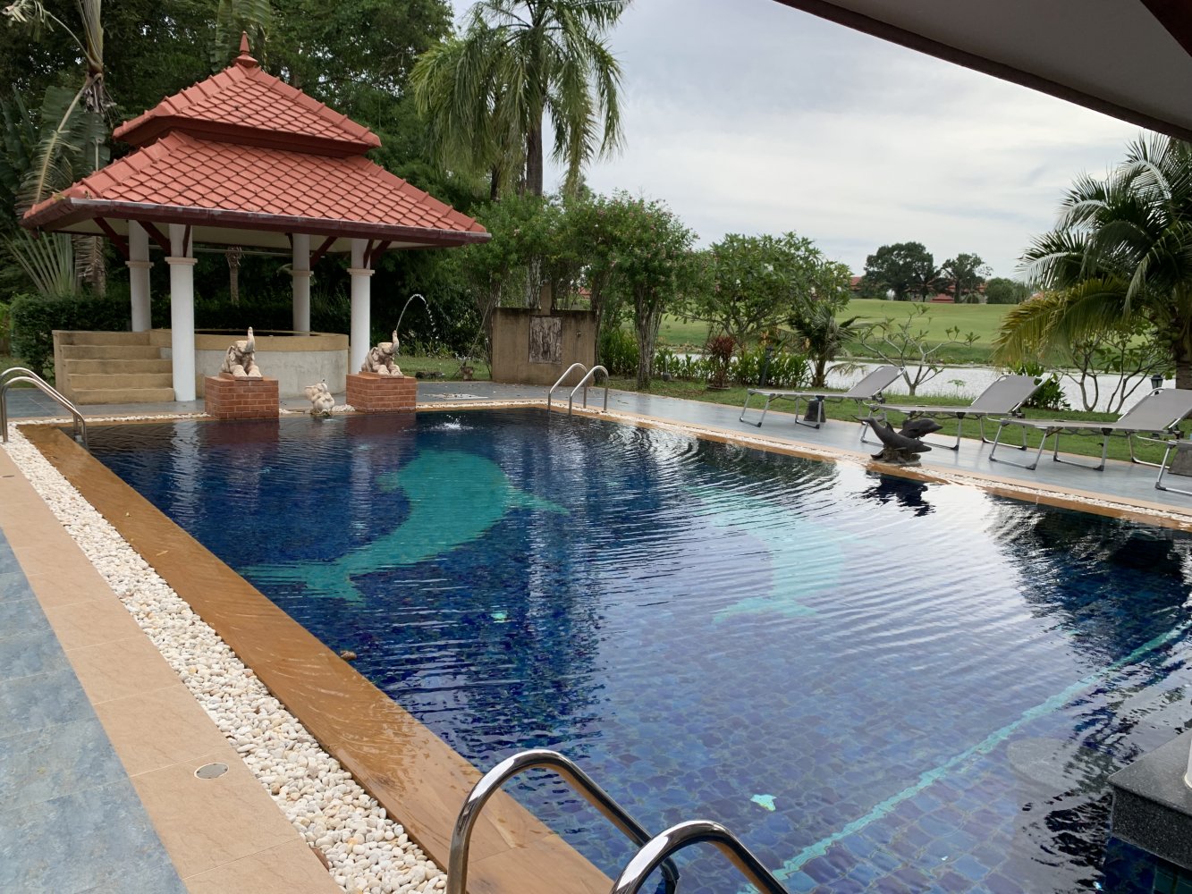 Property image - full photo 1