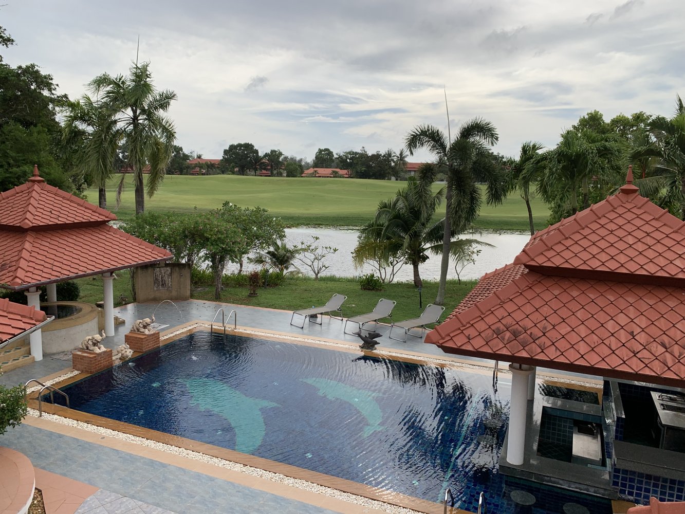 Property image - full photo 2