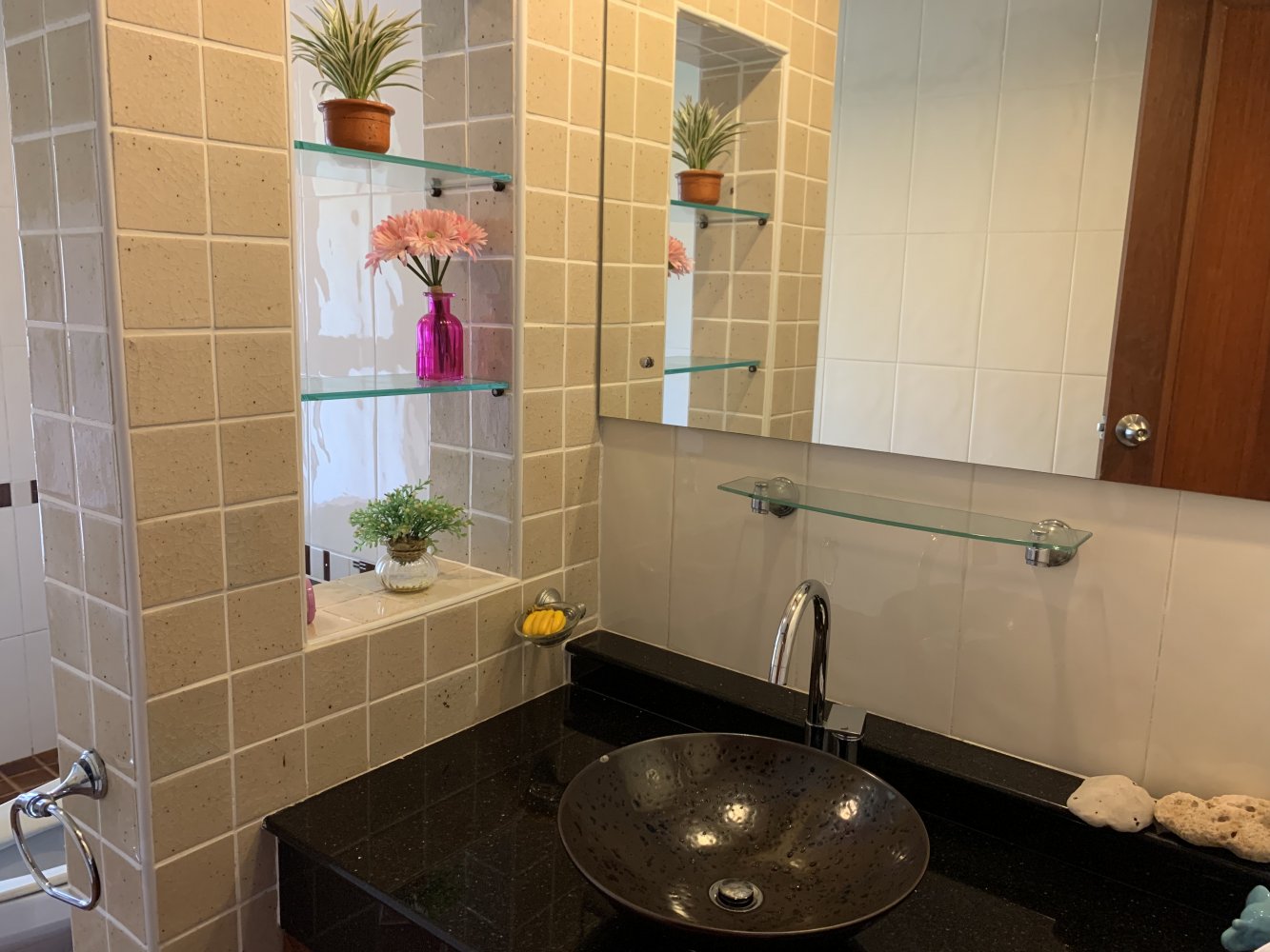 Property image - full photo 14