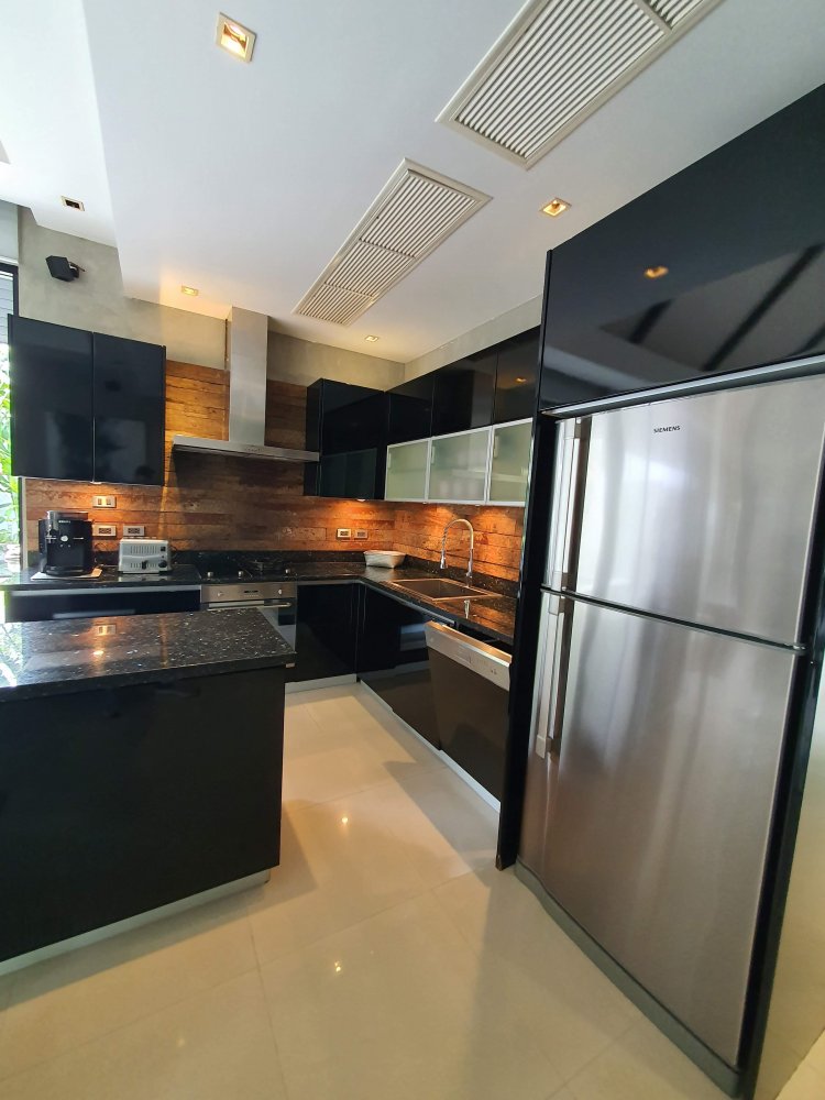 Property image - full photo 20