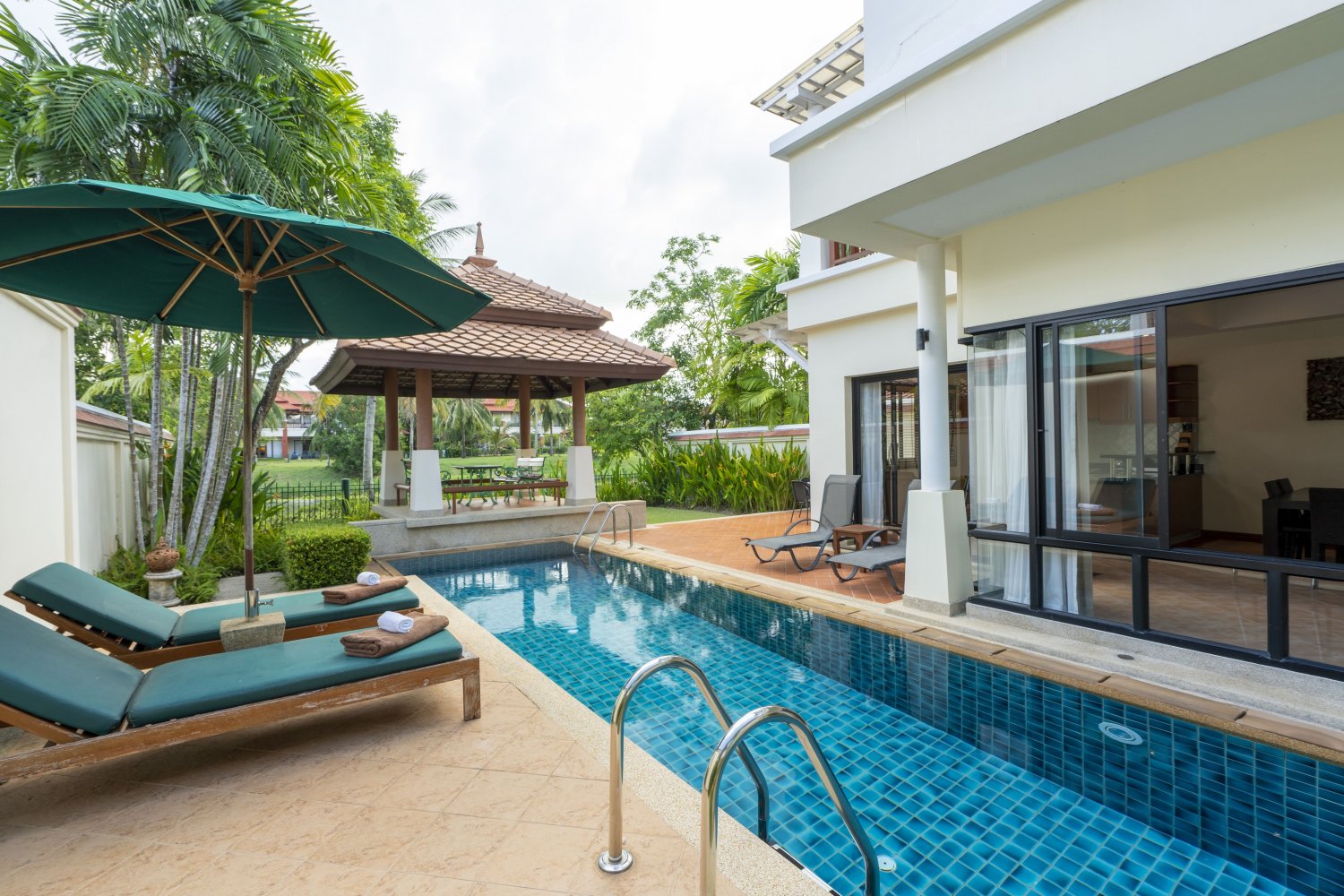 Property image - full photo 76