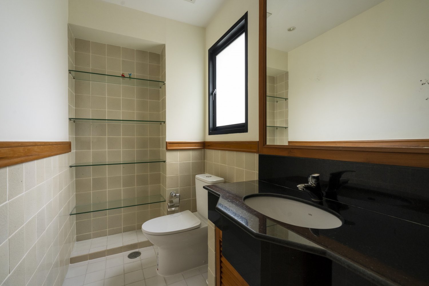 Property image - full photo 63