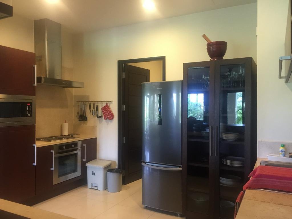 Property image - full photo 12