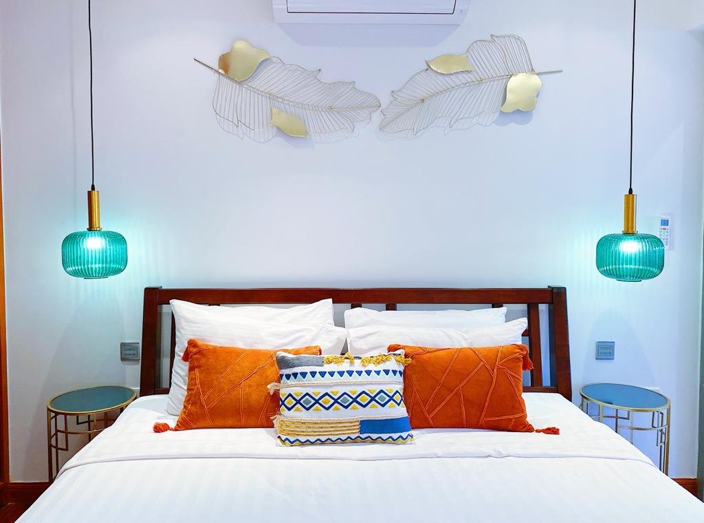 Property image - full photo 9