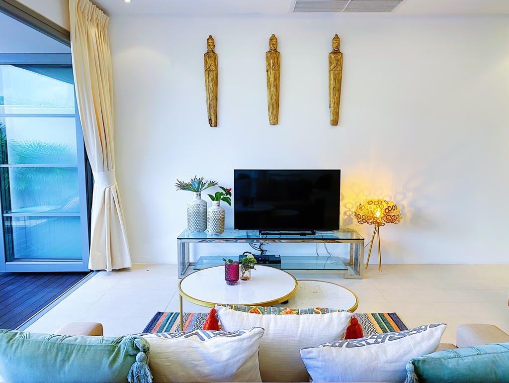 Property image - full photo 4