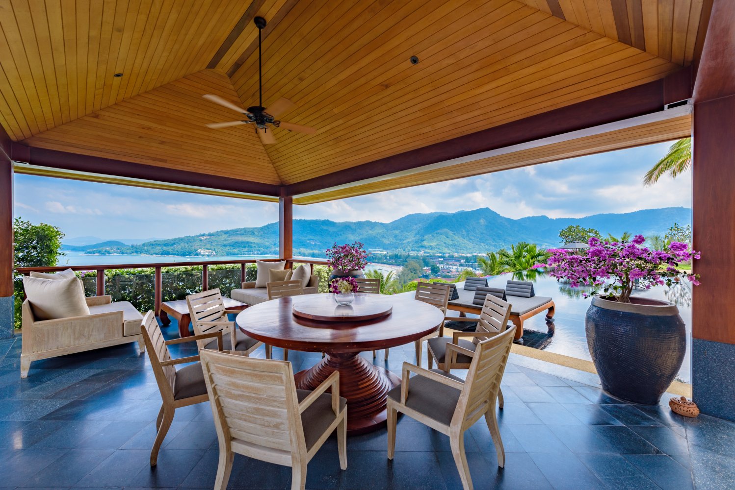 Property image - full photo 8