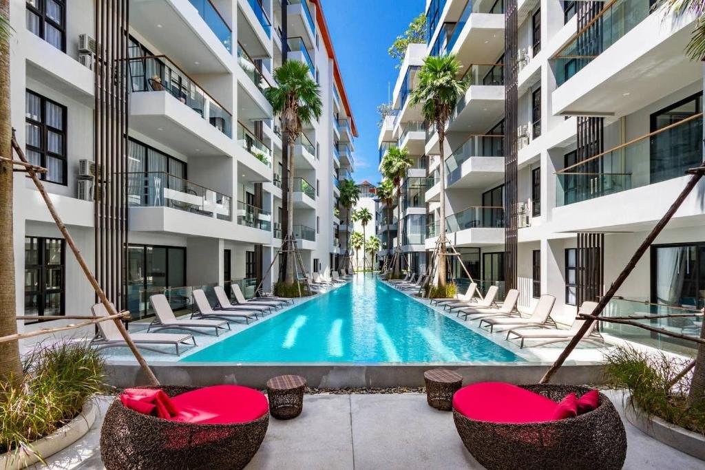 Property image - full photo 6