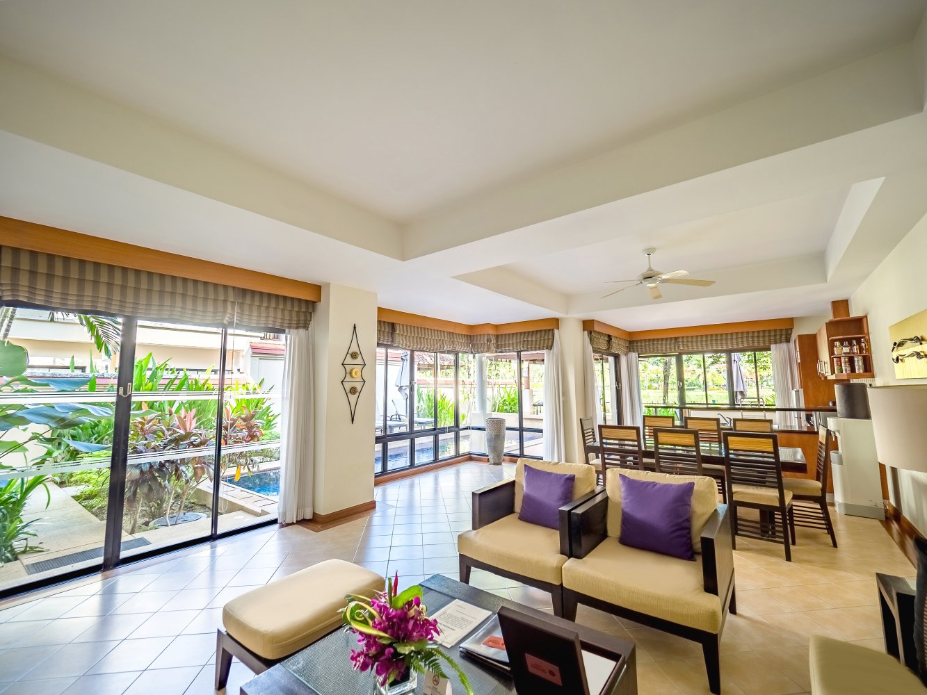 Property image - full photo 2