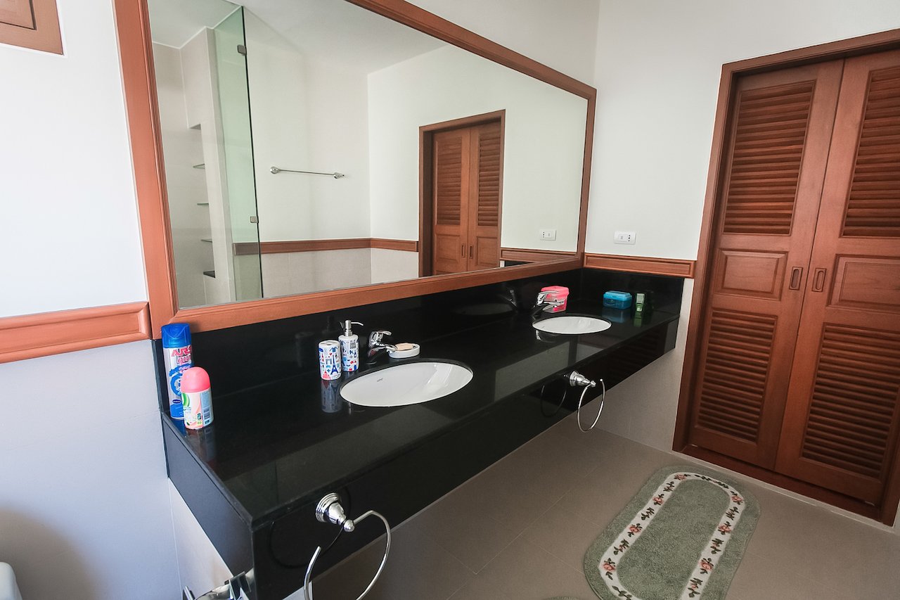 Property image - full photo 21