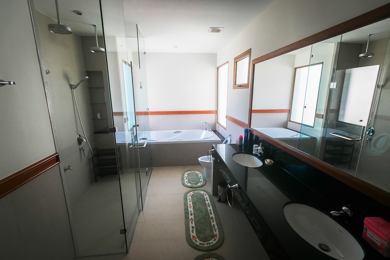 Property image - full photo 22