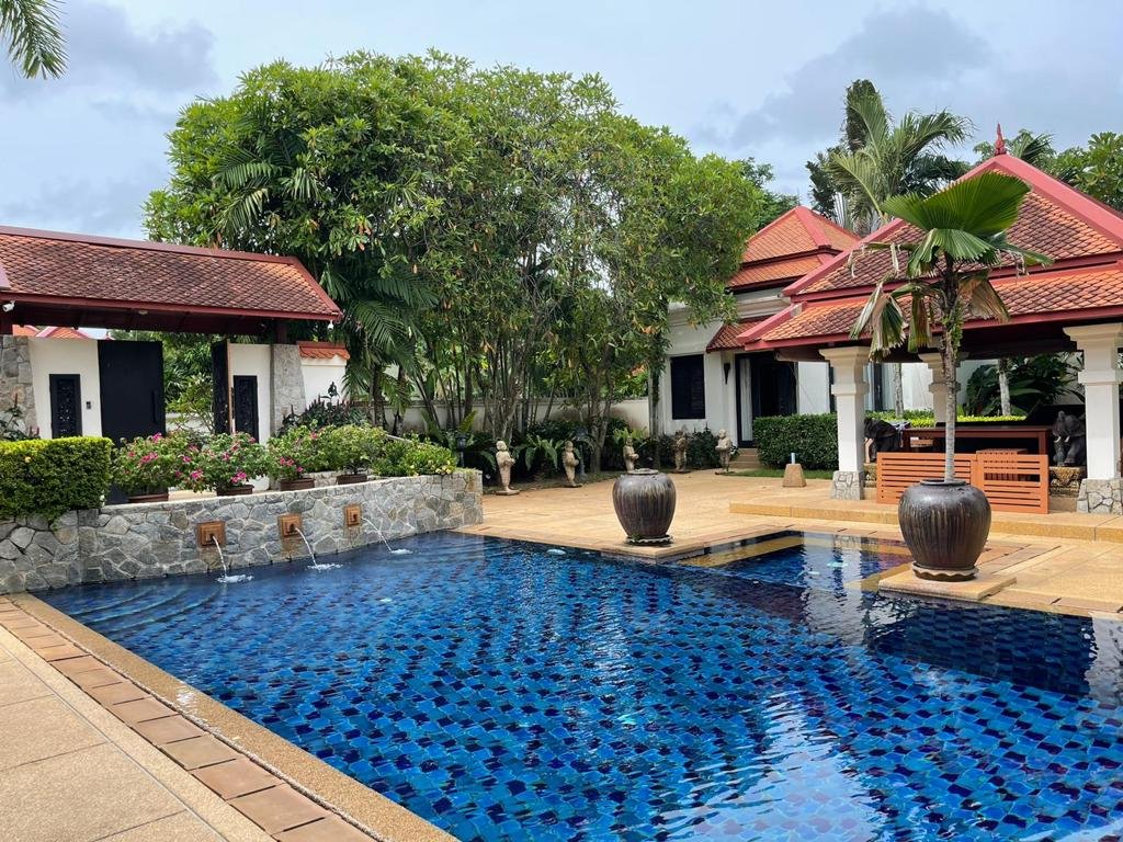 Property image - full photo 13