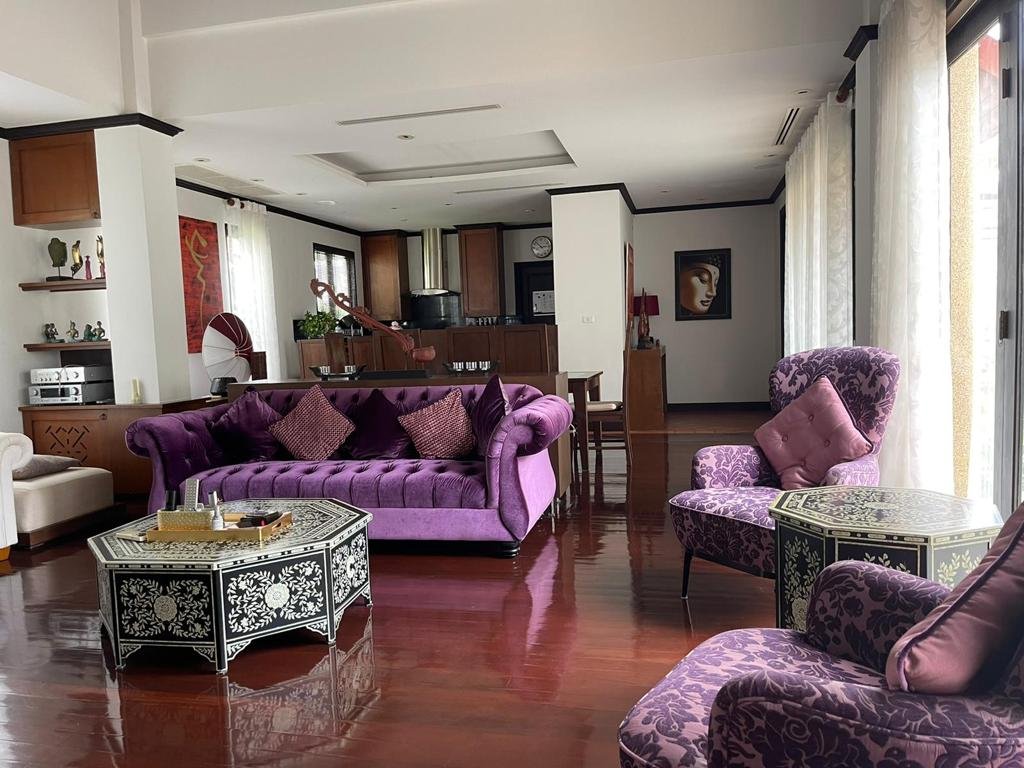 Property image - full photo 6