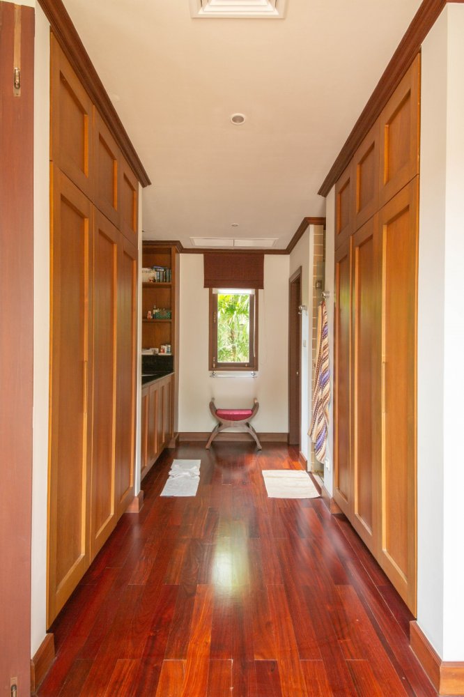 Property image - full photo 18