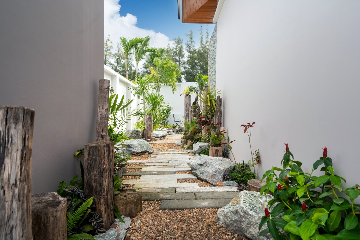 Property image - full photo 6