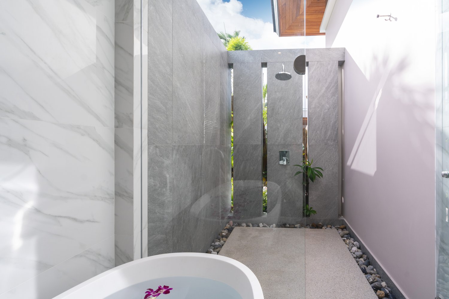 Property image - full photo 18