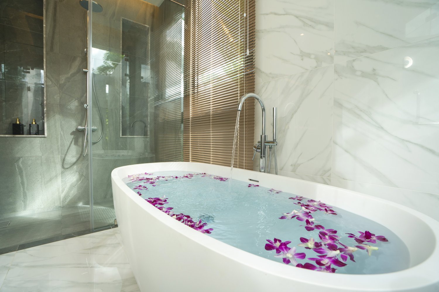 Property image - full photo 19