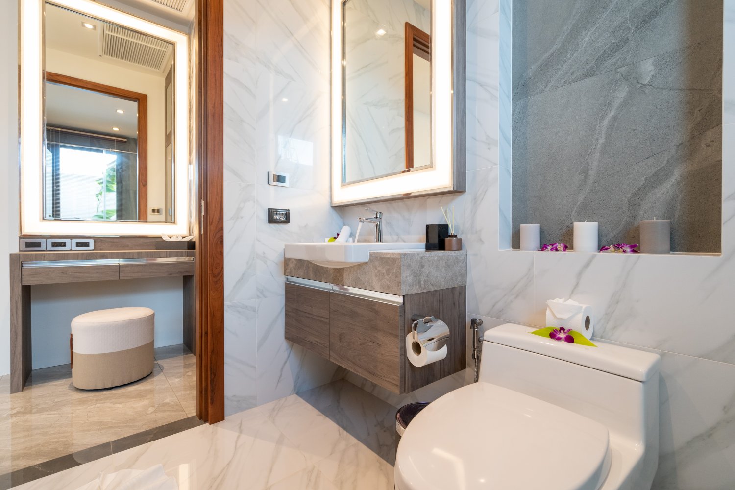 Property image - full photo 36