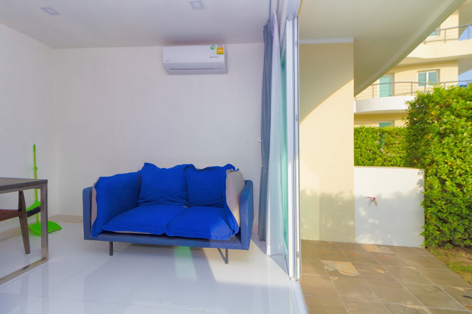 Property image - full photo 3