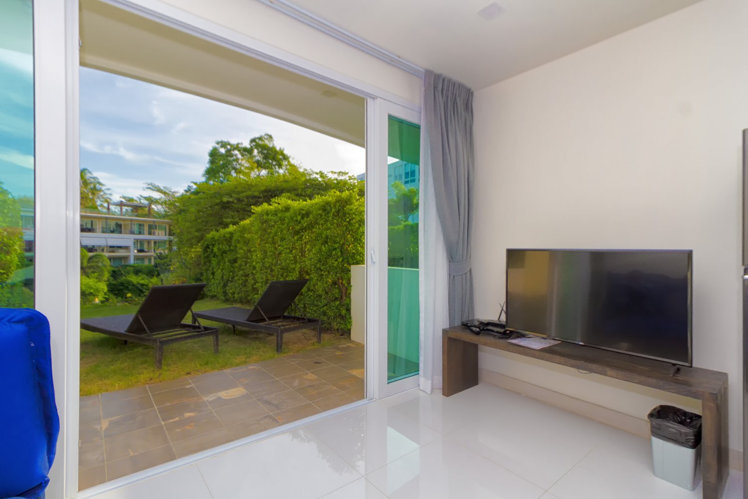 Property image - full photo 4