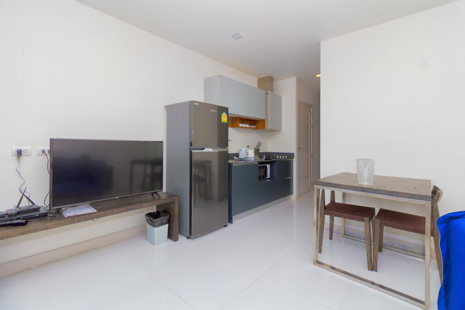 Property image - full photo 11