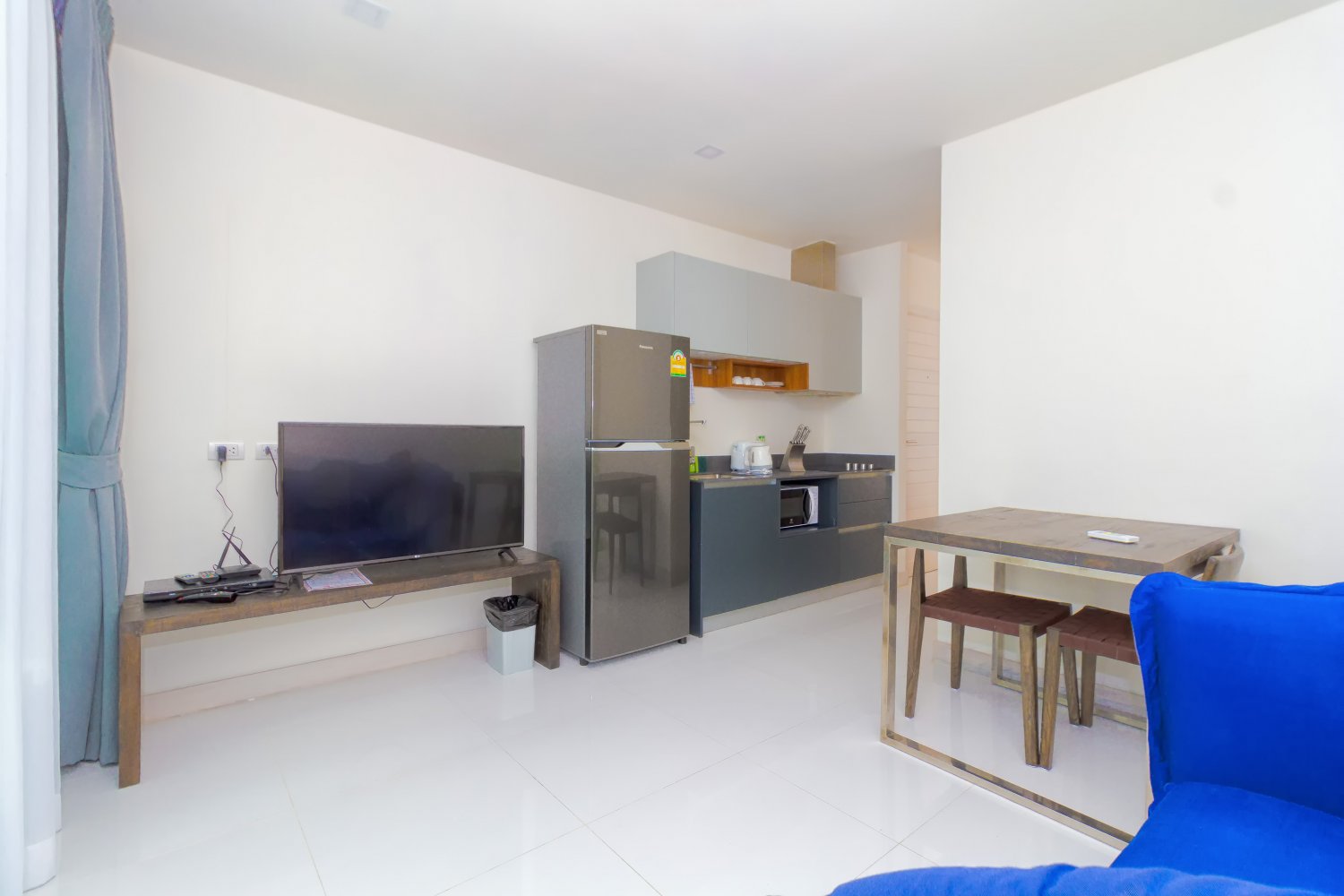 Property image - full photo 15