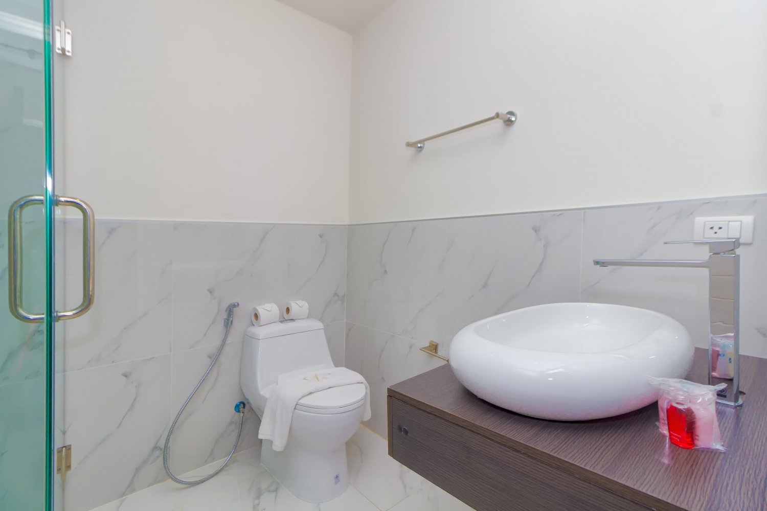 Property image - full photo 22