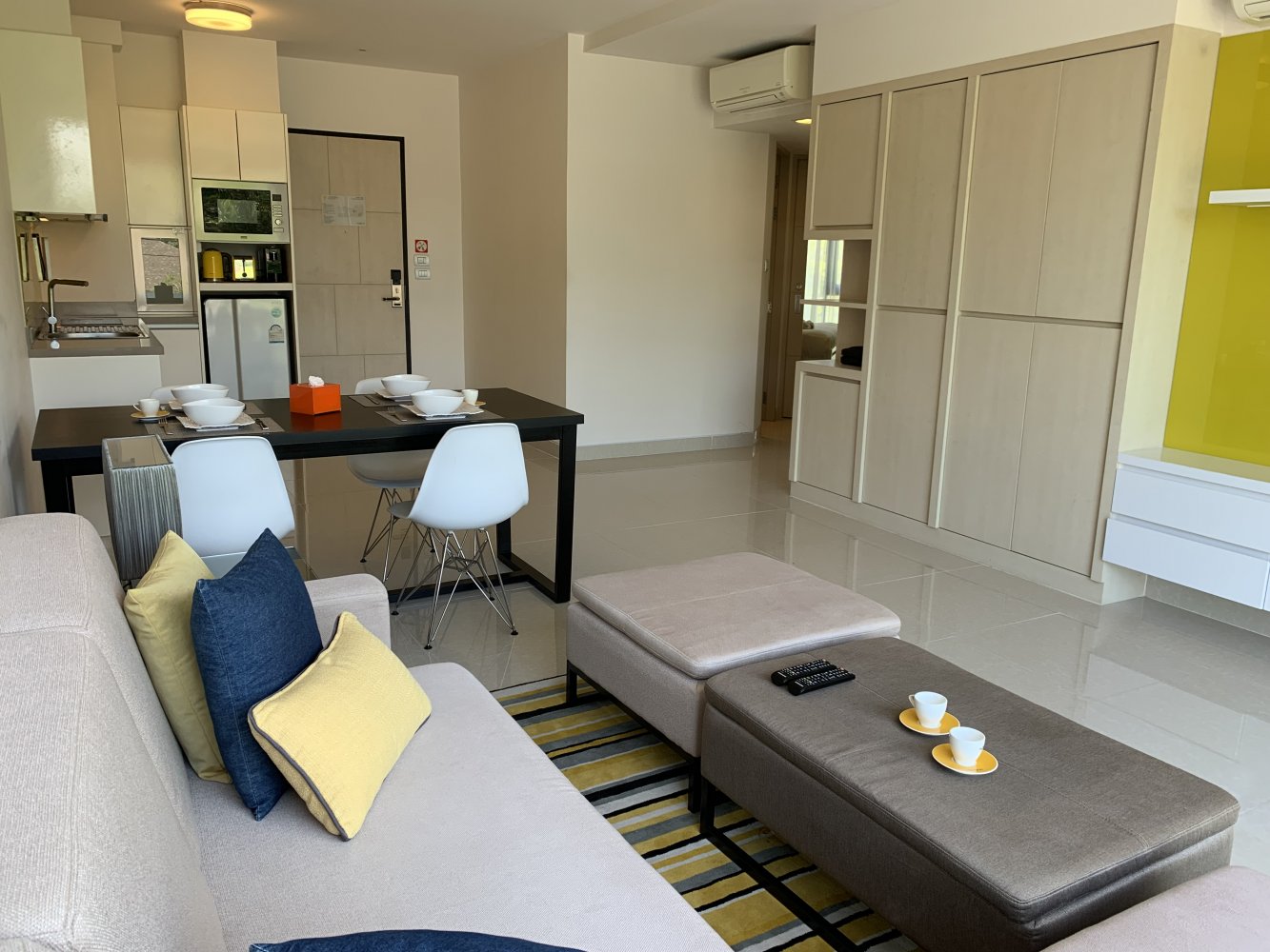 Property image - full photo 2