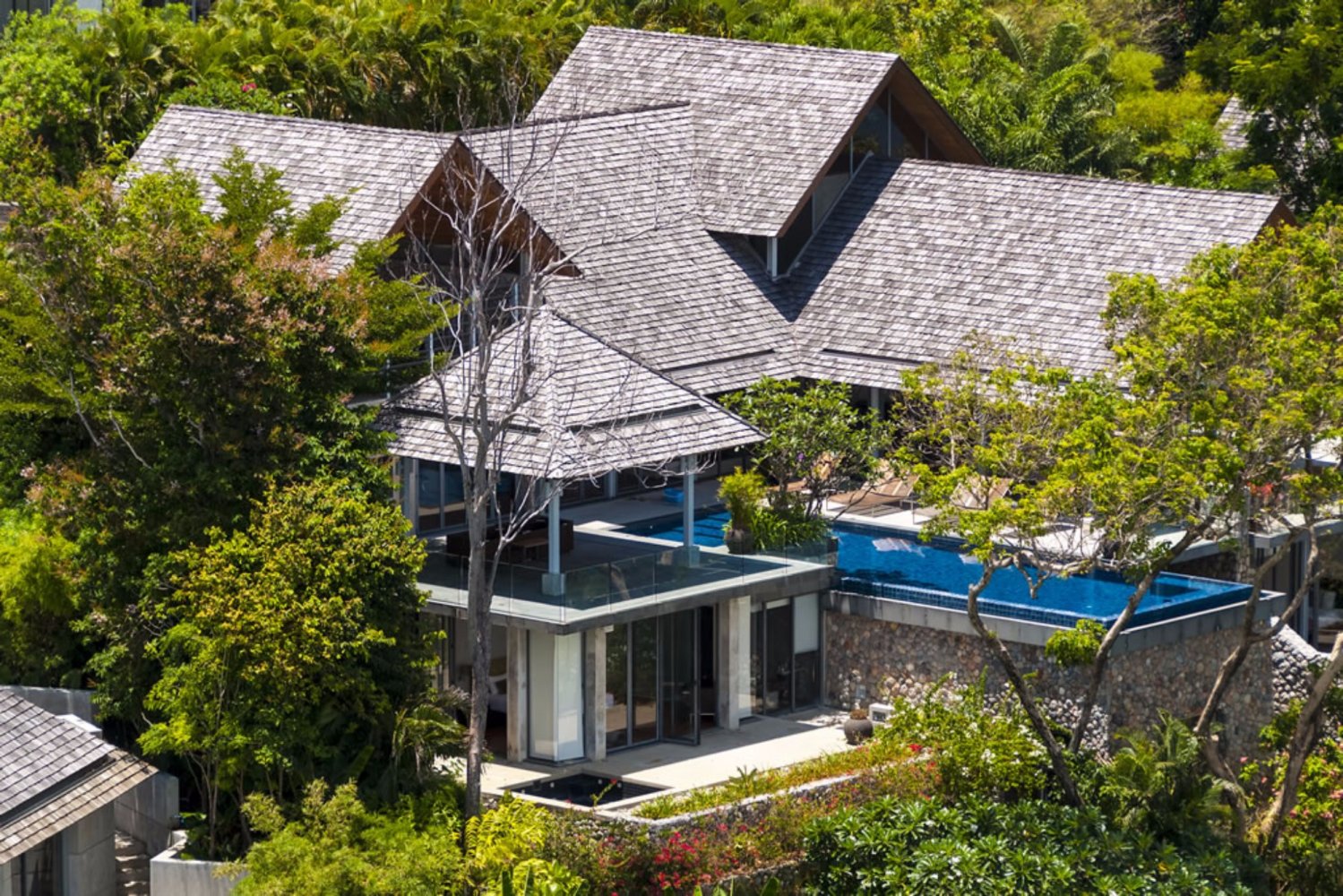 Property image - full photo 8