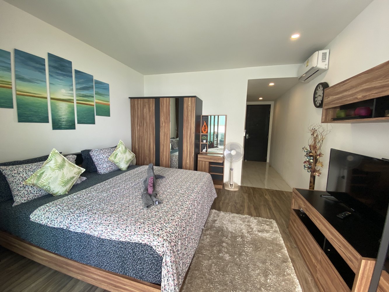 Property image - full photo 13