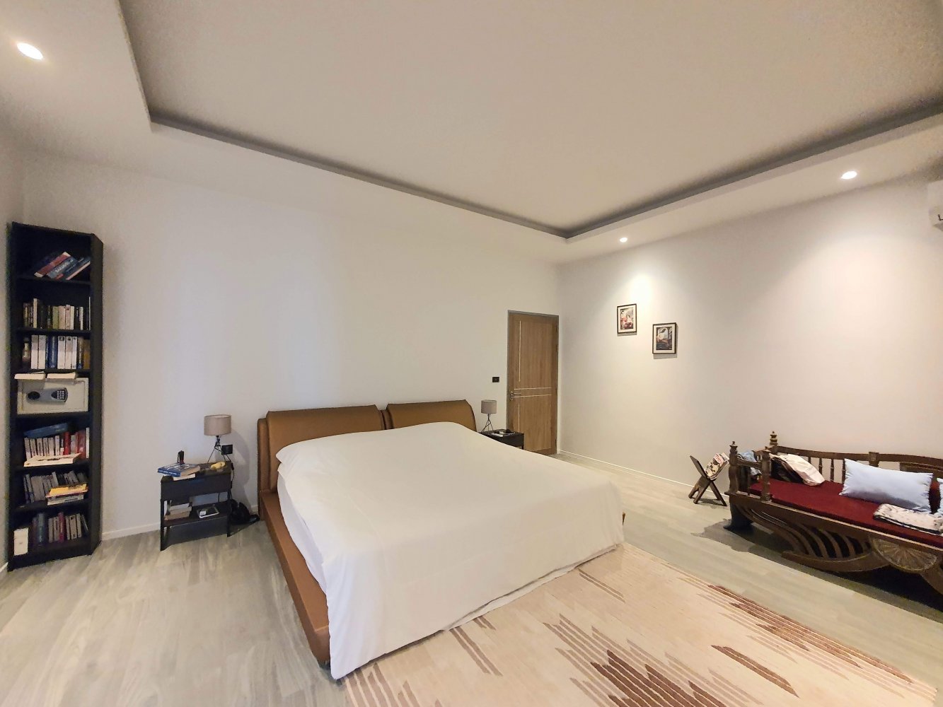 Property image - full photo 10