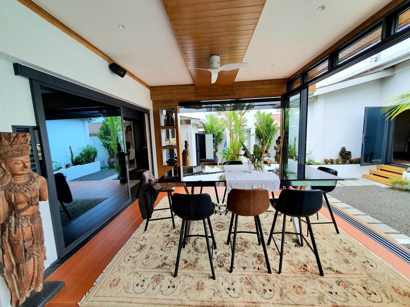Property image - full photo 5