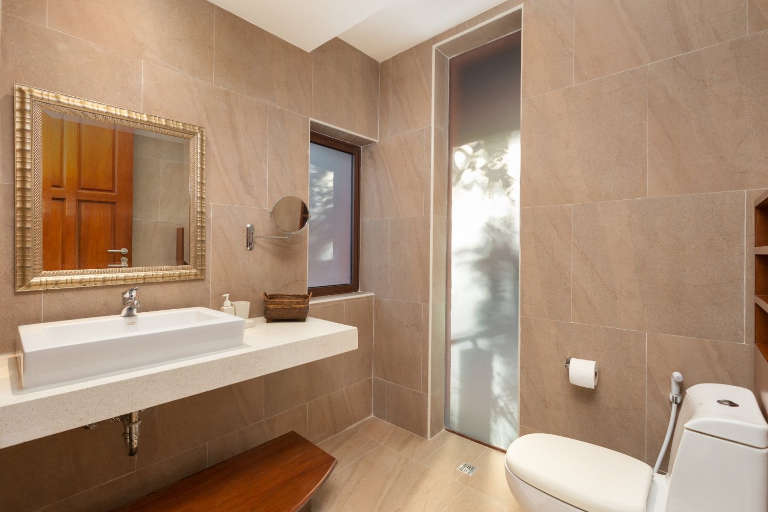 Property image - full photo 18
